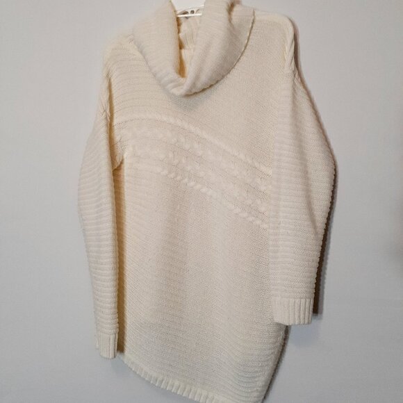 Women's "Verve Ami" Ivory Cowl Neck High-Low Cable Knit Sweater; Size L - Picture 2 of 6